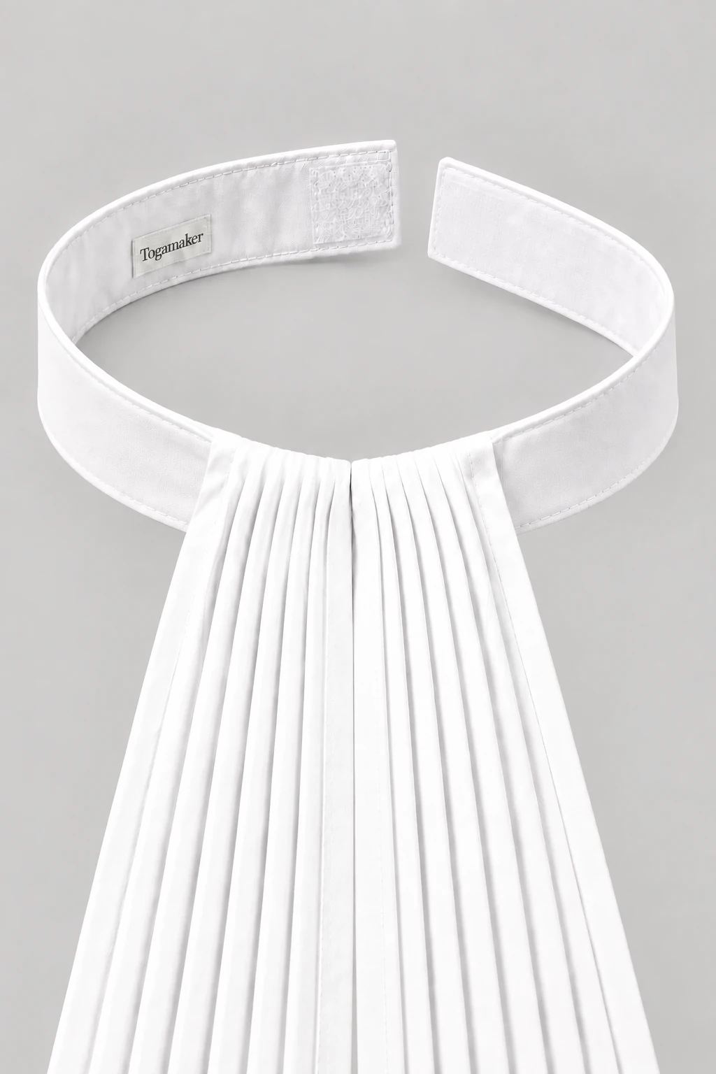 Sluiting en halsband van de juridische bef met klittenband