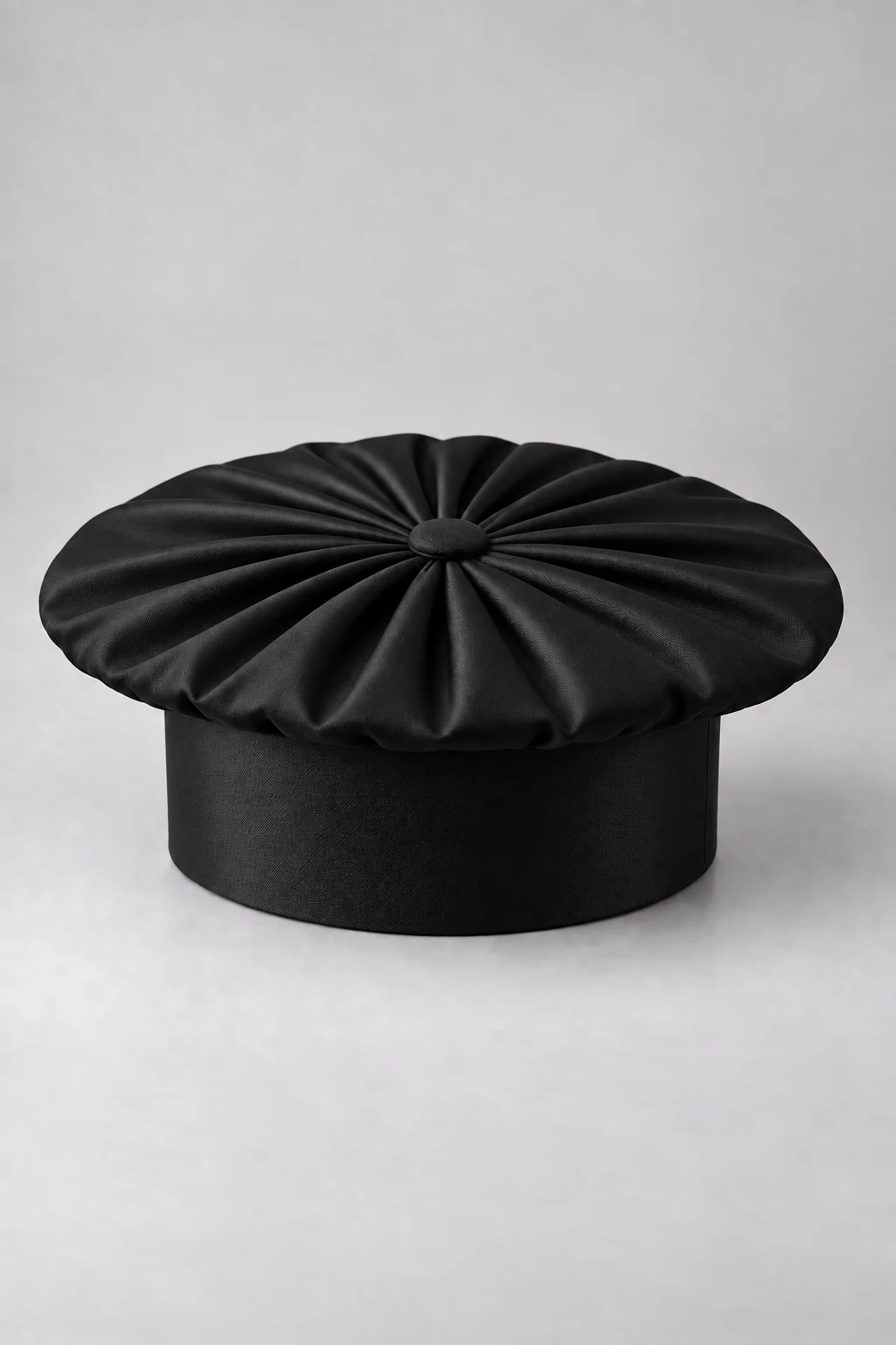 Zwarte rechterlijke baret